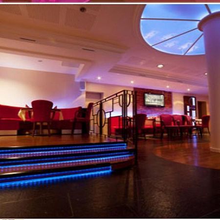 Logis Hotels - Hotel Restaurant L Enclos Donneville ภายนอก รูปภาพ