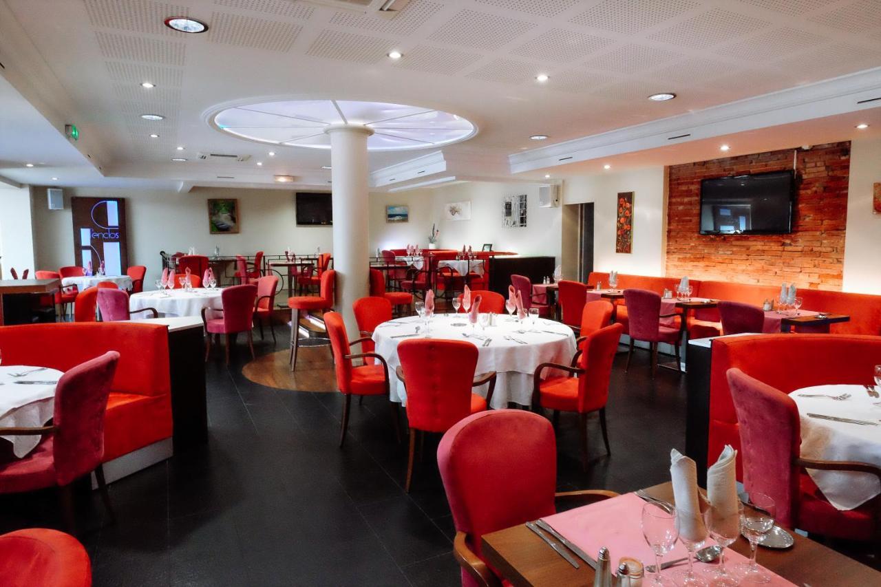 Logis Hotels - Hotel Restaurant L Enclos Donneville ภายนอก รูปภาพ